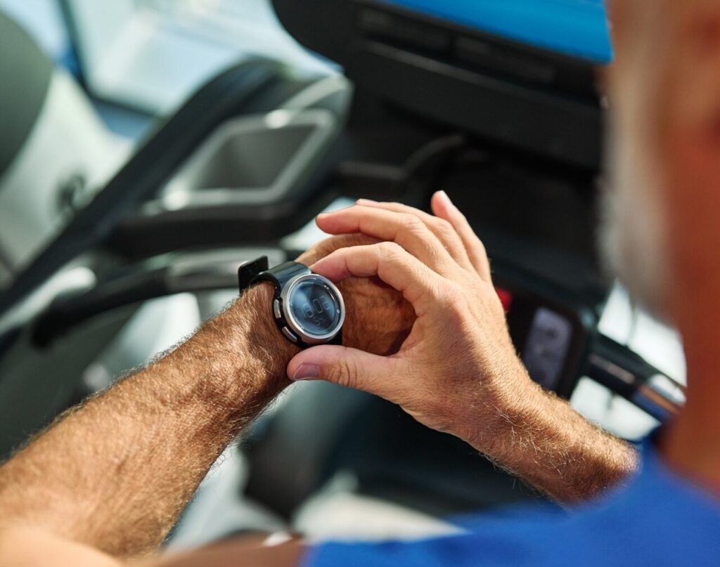 Köp Smartwatch hos L Telecom